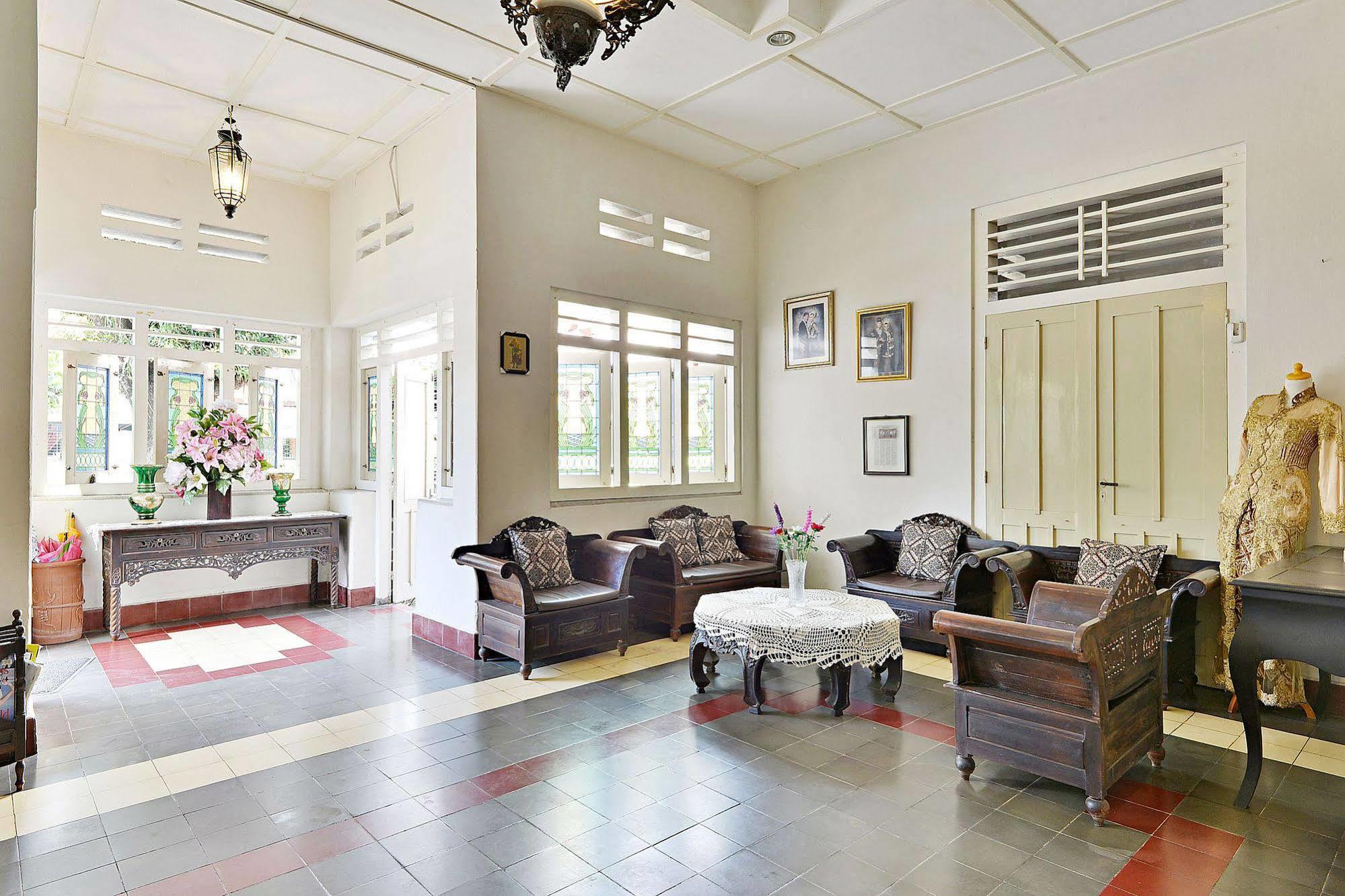 Zen Rooms Panembahan Kraton Yogyakarta Esterno foto