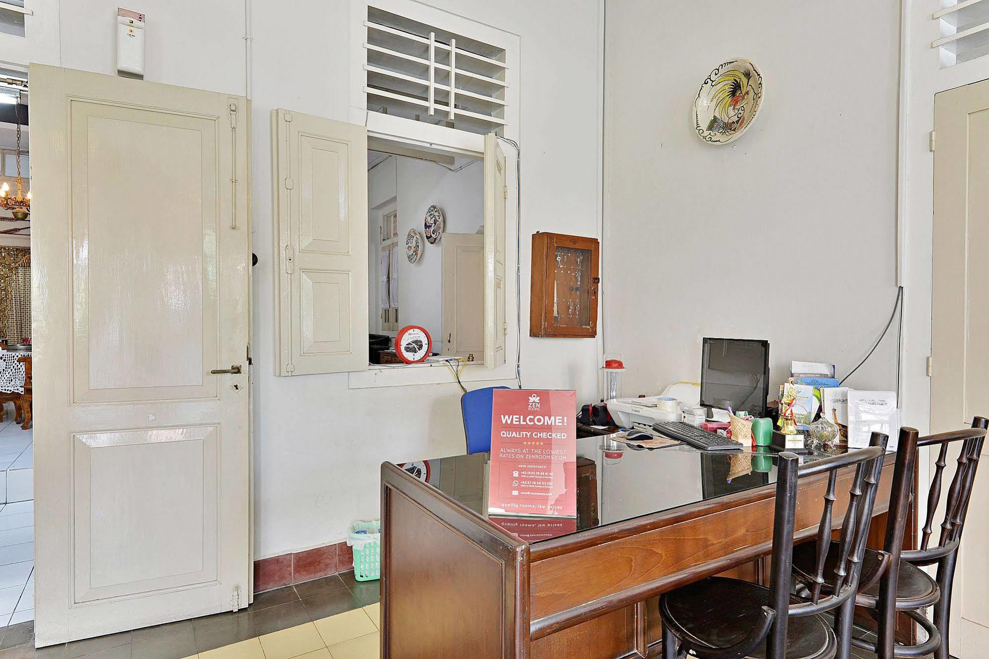 Zen Rooms Panembahan Kraton Yogyakarta Esterno foto
